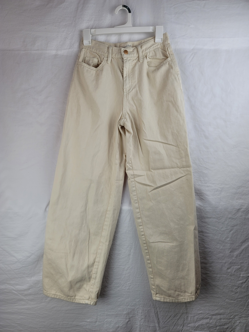Universal Thread Relaxed Wide-Leg Jeans in Cream
